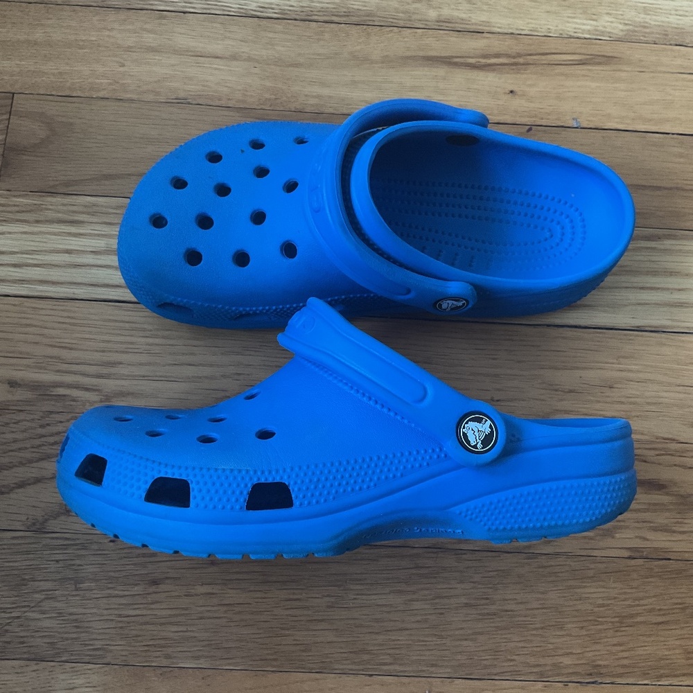 Blue Crocs Youth size 5-7
